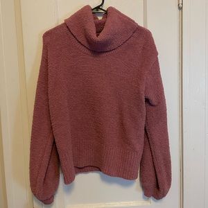 Women’s M Sherpa turtleneck